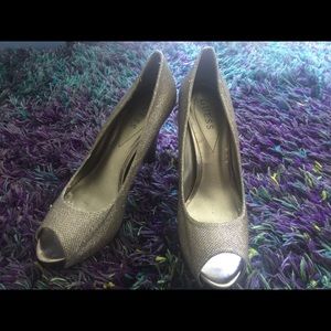 Guess heels, Silver, Platform, Peep Toe Pumps